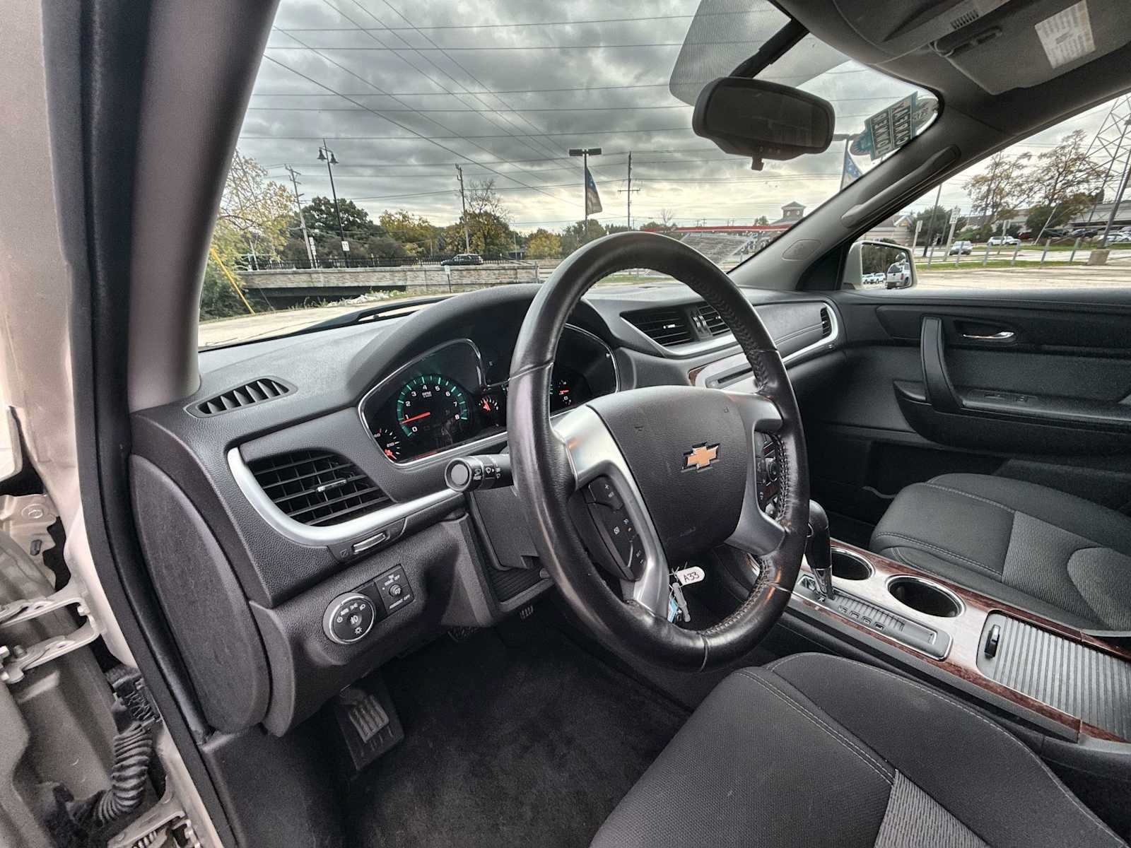 Used 2014 Chevrolet Traverse LT AWD/4WD image 10