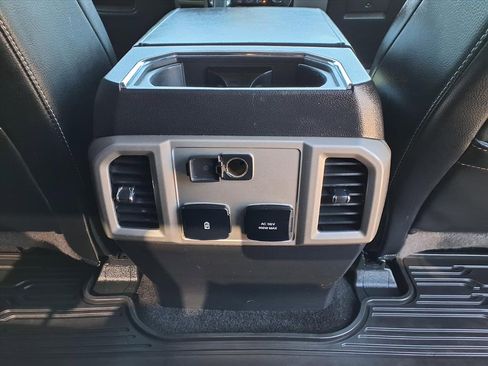 Used 2018 Ford F150 Lariat image 18