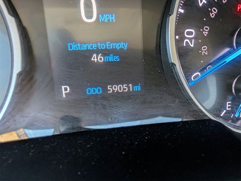 Used 2021 Toyota RAV4 XLE image 19