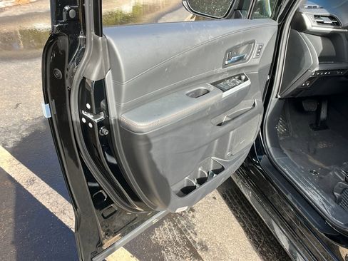 New 2026 Toyota Sienna Platinum image 11