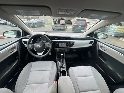 Used 2015 Toyota Corolla LE image 25