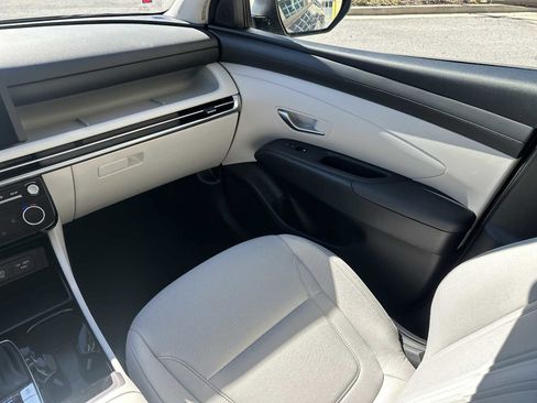 New 2026 Hyundai Tucson SEL image 13