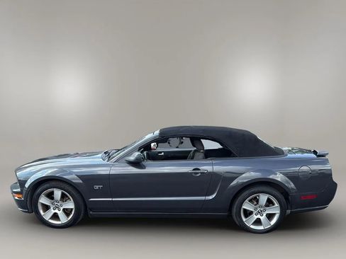 Used 2007 Ford Mustang GT image 2