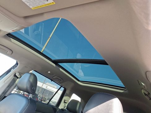 Used 2022 Volkswagen Atlas SEL image 32