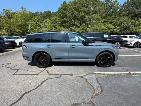 New 2025 Lincoln Aviator Reserve w/ Luxury Package image 16