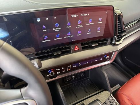 Used 2025 Kia Sportage SX image 26