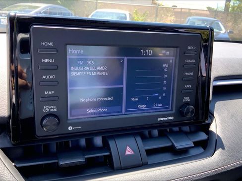 Used 2022 Toyota RAV4 LE FWD image 30