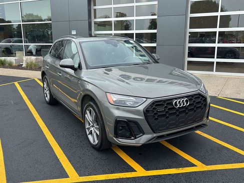 Used 2025 Audi Q5 2.0T Premium AWD/4WD image 2