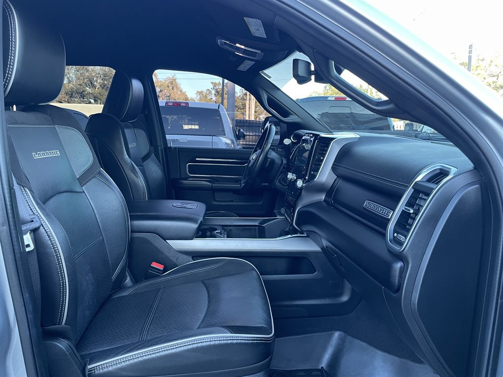 Used 2022 RAM 3500 Laramie AWD/4WD image 21