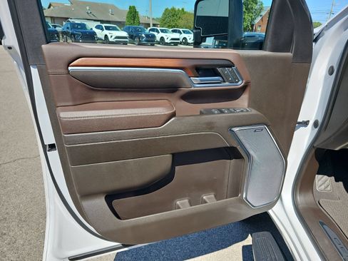 Used 2024 GMC Sierra 2500 Denali w/ Denali Reserve Package AWD/4WD image 14
