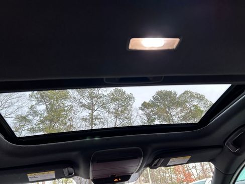 Used 2023 MAZDA MAZDA3 Hatchback w/ Appearance Package image 27