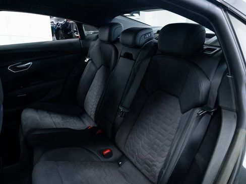Used 2023 Audi e-tron GT Premium Plus image 20