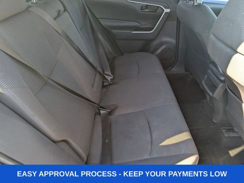 Used 2020 Toyota RAV4 LE image 15