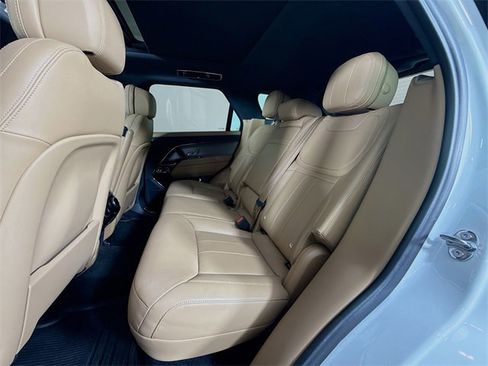 Used 2024 Land Rover Range Rover Sport SE image 24