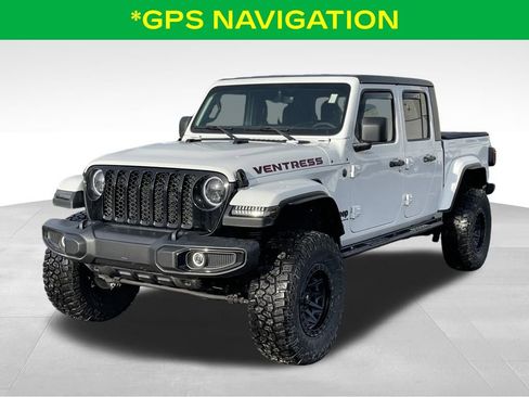 Used 2023 Jeep Gladiator Sport image 4