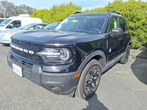 Used 2025 Ford Bronco Sport Outer Banks w/ Outer Banks Tech Package+ image 3