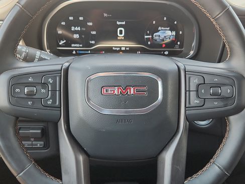 Used 2024 GMC Yukon AT4 w/ AT4 Premium Plus Package AWD/4WD image 19