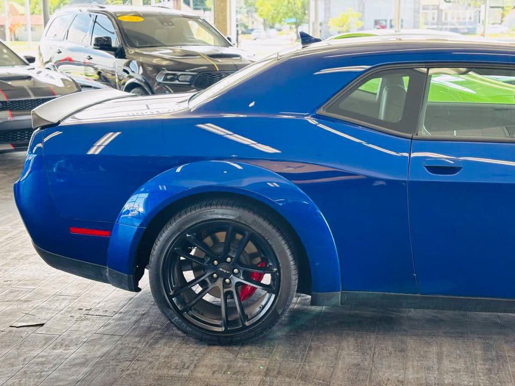 Used 2022 Dodge Challenger SRT Hellcat RWD image 7