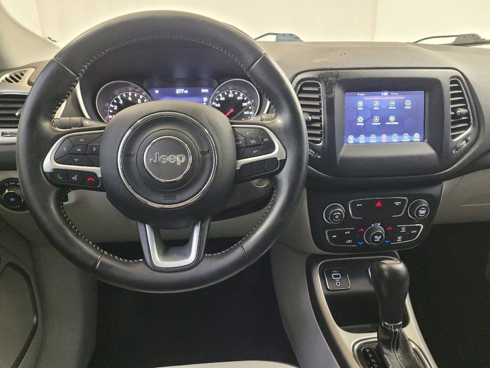 Used 2019 Jeep Compass Latitude w/ Popular Equipment Group FWD image 22