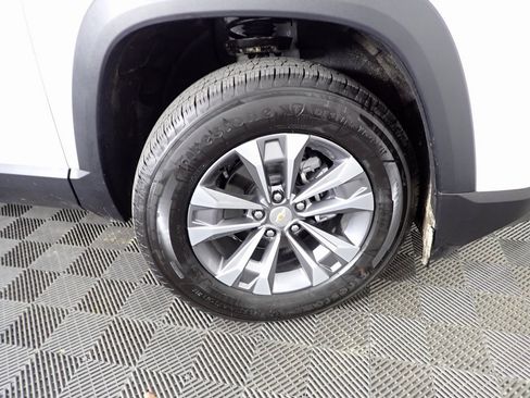 New 2025 Chevrolet Equinox LT w/ Safety and Technology Package image 37