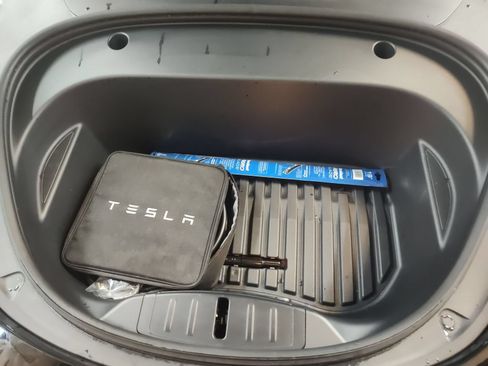 Used 2022 Tesla Model 3 Long Range AWD/4WD image 4