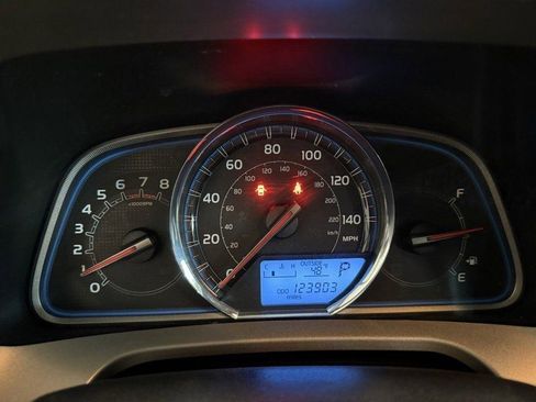 Used 2014 Toyota RAV4 Limited image 11