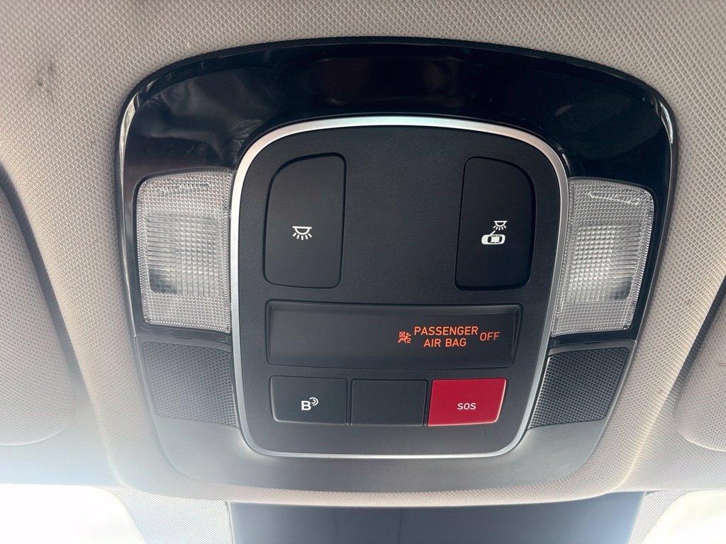 Used 2025 Hyundai Sonata SEL FWD image 30