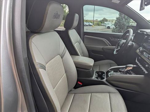 Used 2024 Chevrolet Colorado ZR2 w/ ZR2 Bison Edition AWD/4WD image 13