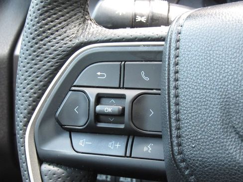 Used 2024 Toyota Tacoma TRD Sport w/ TRD Sport Premium Package AWD/4WD image 26
