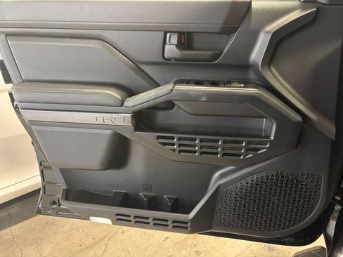 Used 2025 Toyota 4Runner TRD Off-Road image 20