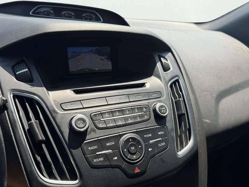 Used 2017 Ford Focus ST FWD image 17