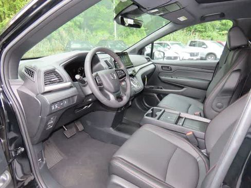 New 2026 Honda Odyssey Sport-L image 2