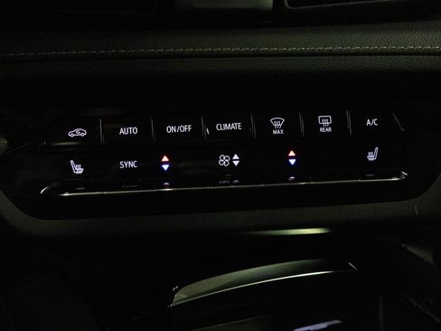 Certified 2023 Buick Envision Preferred w/ Sport Touring Package image 21