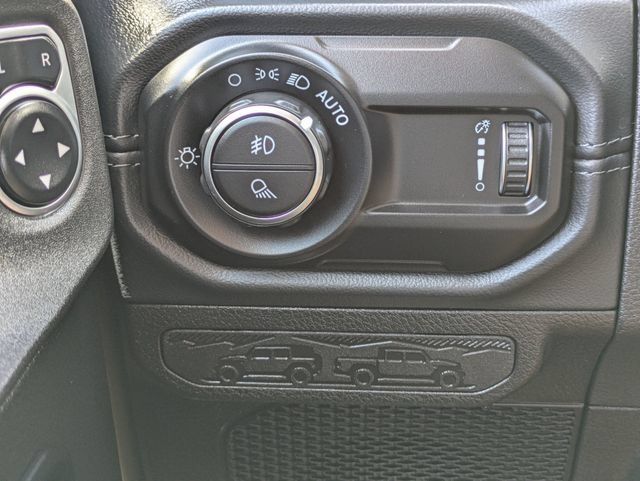 Used 2026 Jeep Gladiator Mojave AWD/4WD image 17