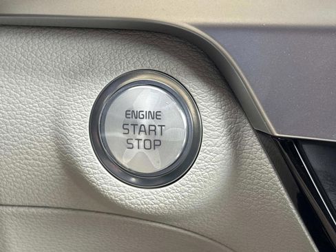 New 2025 Kia Telluride S image 29