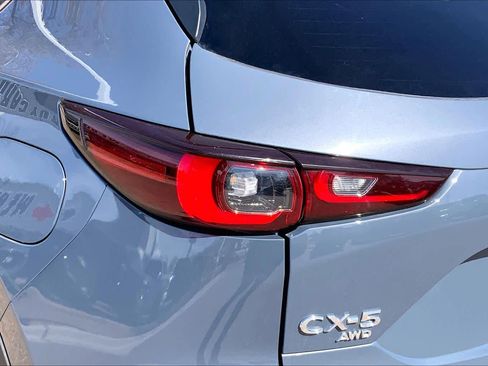 Used 2023 MAZDA CX-5 Carbon Edition image 29