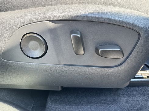 Used 2024 GMC Acadia Denali w/ Super Cruise Package image 16