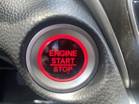 Used 2021 Honda Accord Touring image 17
