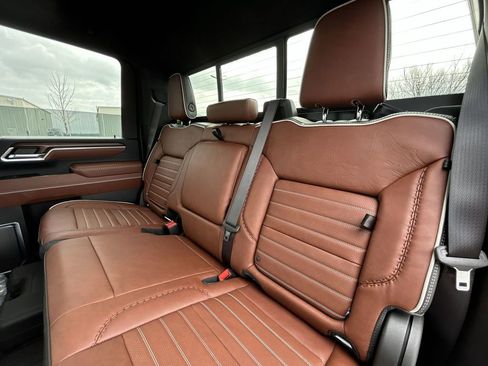 Used 2025 GMC Sierra 2500 Denali Ultimate image 43