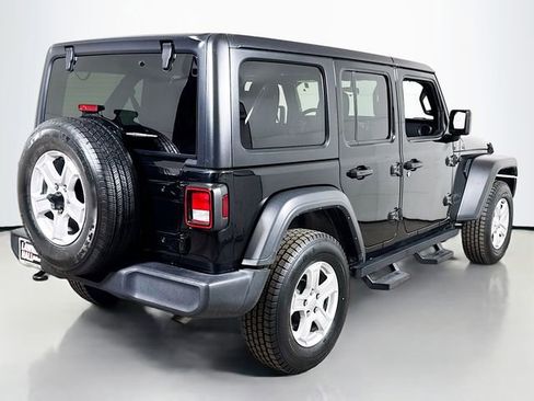 Used 2023 Jeep Wrangler Sport S image 4