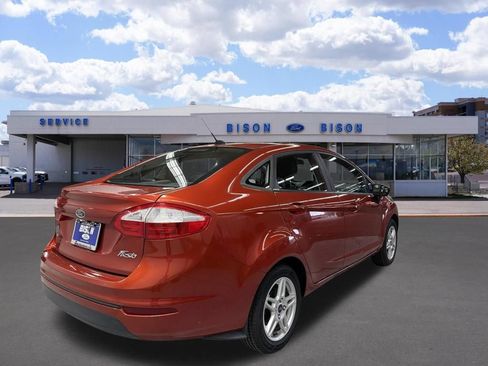 Used 2018 Ford Fiesta SE FWD image 3