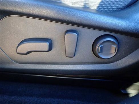 Certified 2024 Subaru Crosstrek 2.0i Premium image 12