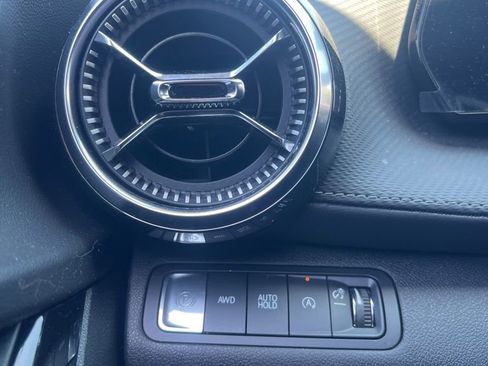 Used 2025 Chevrolet Equinox LT w/ Convenience Package II AWD/4WD image 36