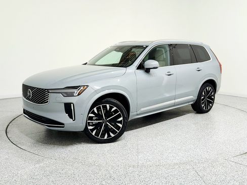 Used 2026 Volvo XC90 B6 Plus image 1