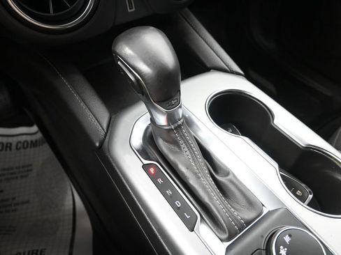 Used 2019 Chevrolet Blazer LT FWD image 20