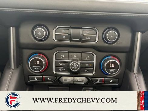 Used 2021 Chevrolet Tahoe Z71 w/ Z71 Signature Package AWD/4WD image 19