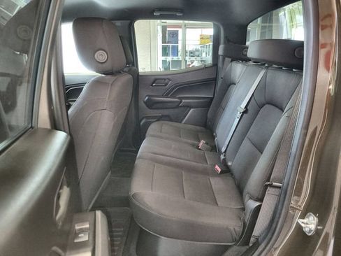 Used 2024 Chevrolet Colorado W/T RWD image 22