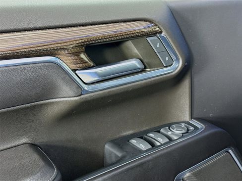 Used 2023 Chevrolet Silverado 1500 RST image 17