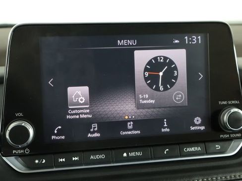 Used 2021 Nissan Rogue SV FWD image 32
