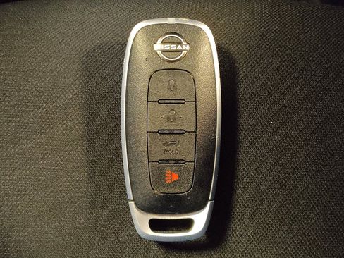 Used 2025 Nissan Sentra SV FWD image 32